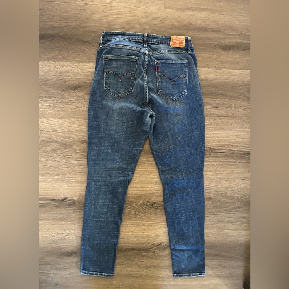 Levi's 721 Women's Skinny Jeans in Deep Blue - Picture 2 of 11